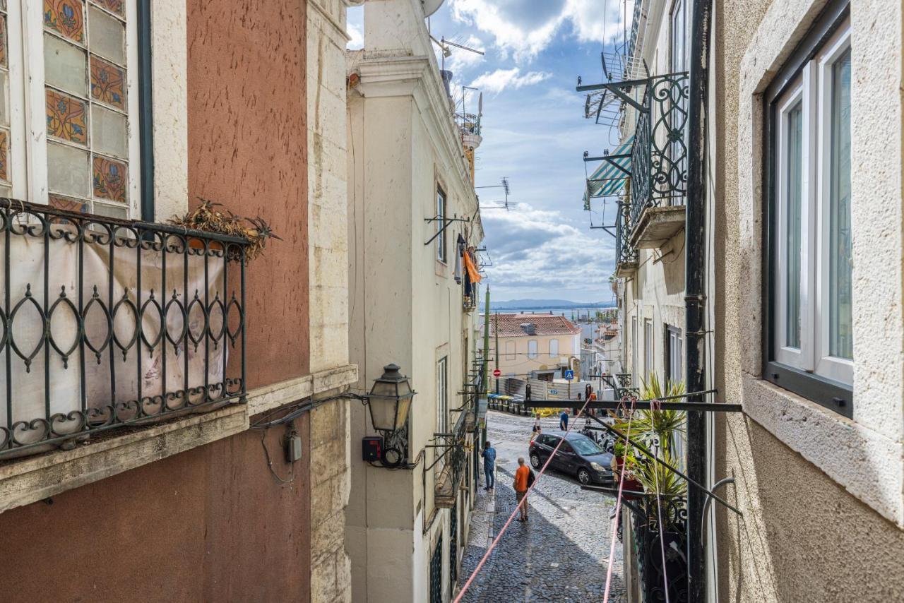 Alfama'S Heart Apartment By Lovelystay Лісабон Екстер'єр фото